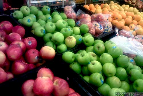Fruits apples and oranges